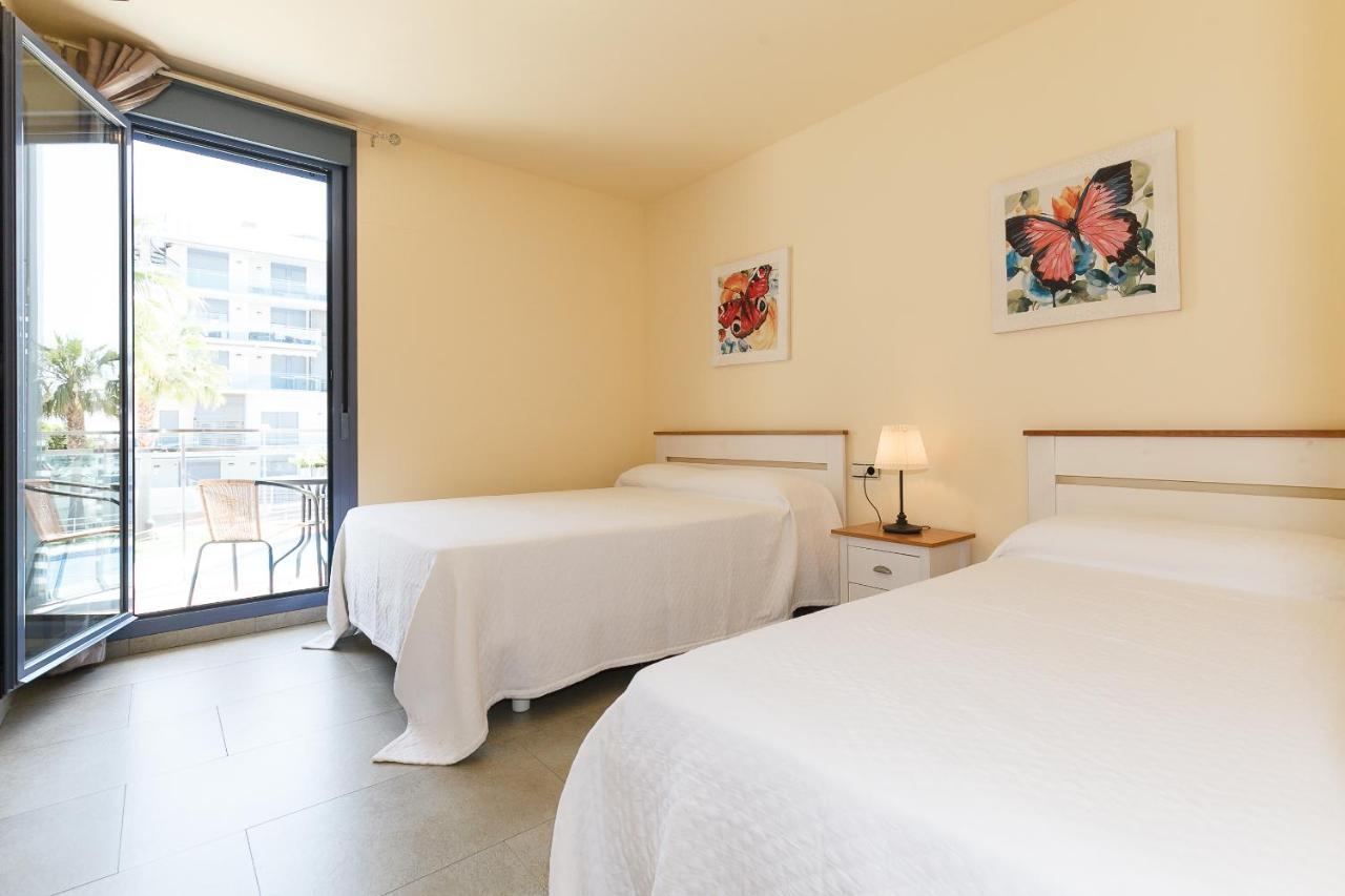 Uhc Mar Augusta Family Complex Apartment Кембрилс Екстериор снимка