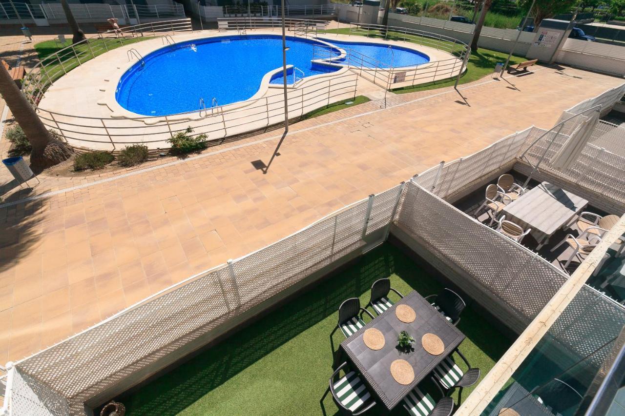 Uhc Mar Augusta Family Complex Apartment Кембрилс Екстериор снимка