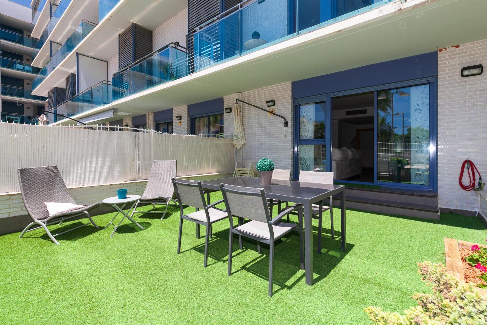 Uhc Mar Augusta Family Complex Apartment Кембрилс Стая снимка
