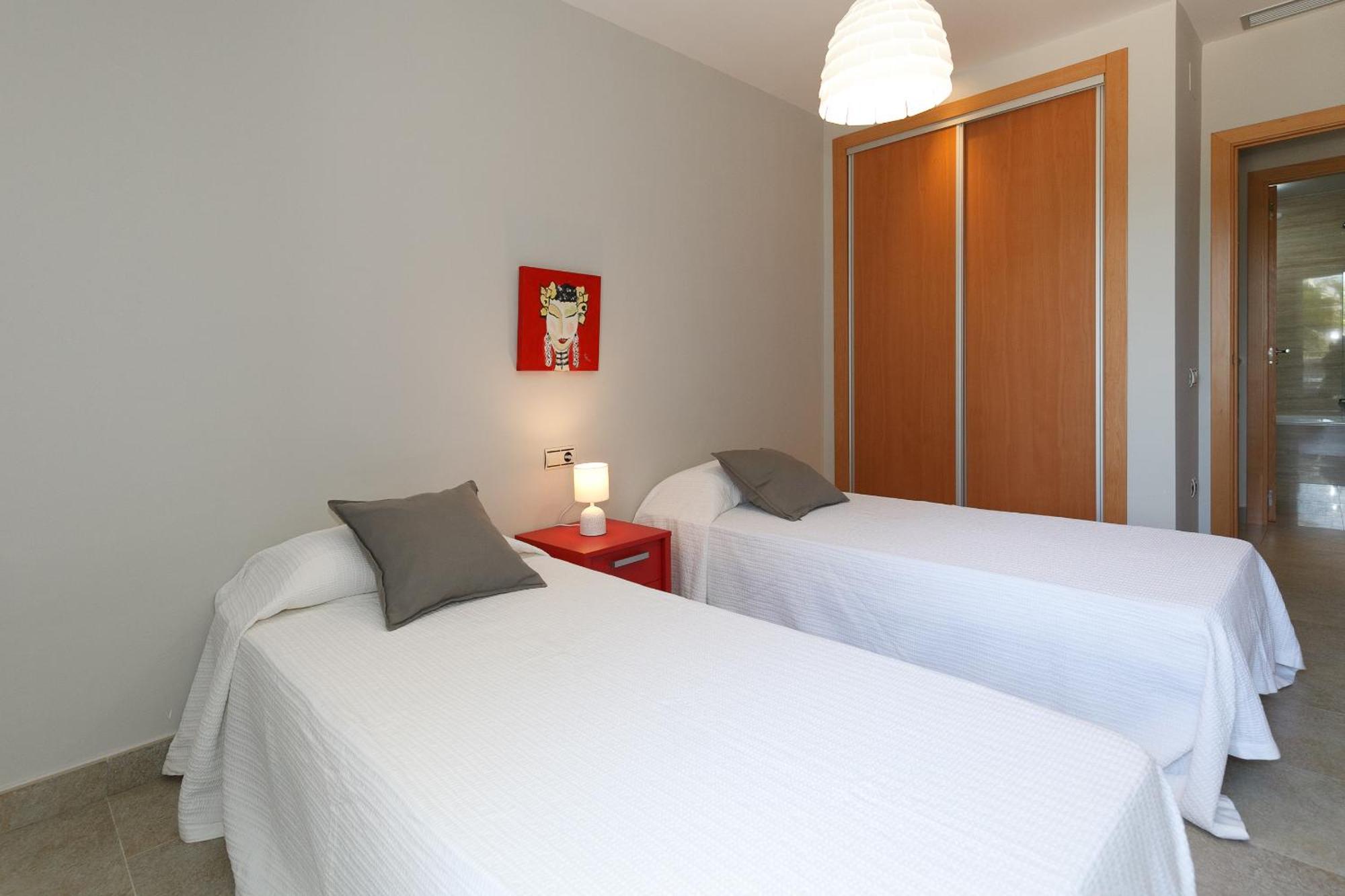 Uhc Mar Augusta Family Complex Apartment Кембрилс Стая снимка