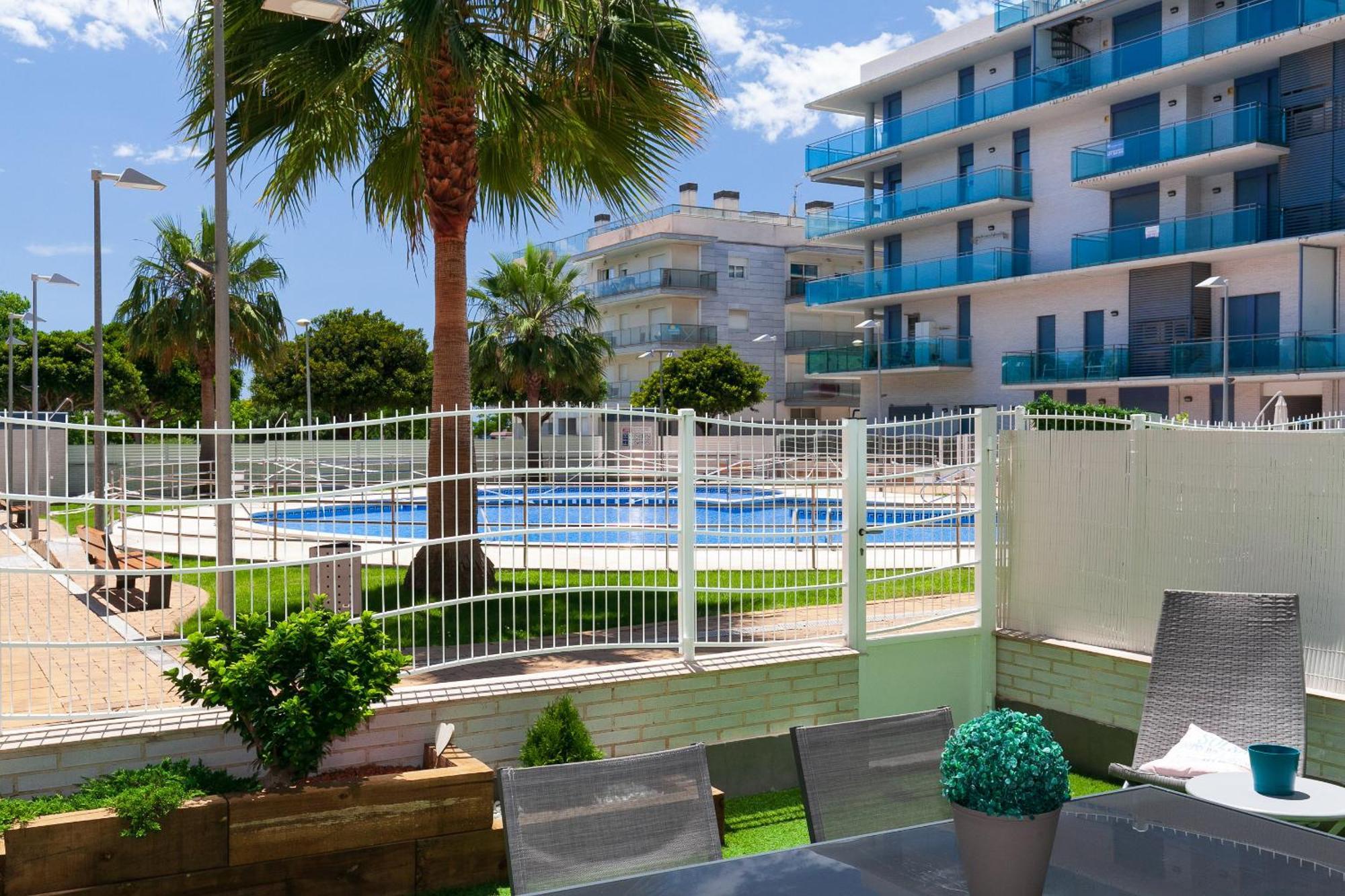 Uhc Mar Augusta Family Complex Apartment Кембрилс Стая снимка